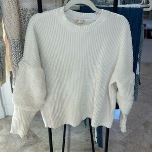 White Sweater With Fur